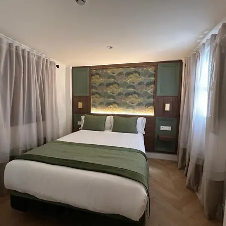 BiBo Suites Palacio de Portago-2