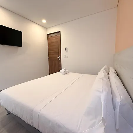 Apartamentos Regency La Feria-2