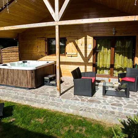 Domaine Du Haut Jardin Hotel & Chalets Spa Prive-3