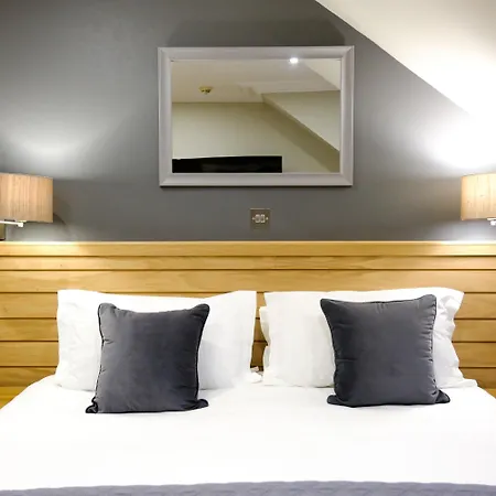 Glen Mhor Hotel At Uile-Bheist 'Brewstillery'-2