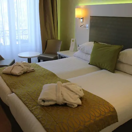Best Western Plus Hotel Carlton Annecy-3