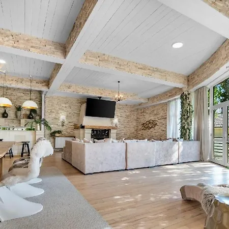 Castle Transylvania-2