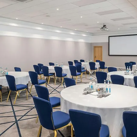 Renaissance London Heathrow Hotel-3