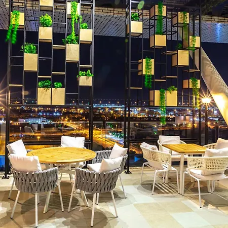 Aloft By Marriott Abu Dhabi-3