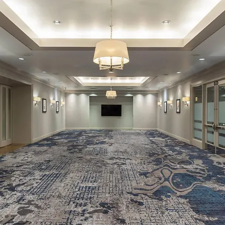Renaissance Chicago Downtown Hotel-2