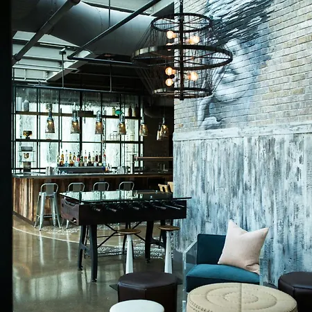 Renaissance Chicago Downtown Hotel-3
