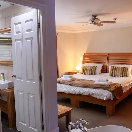 The Frenchgate Bed And Breakfast-2