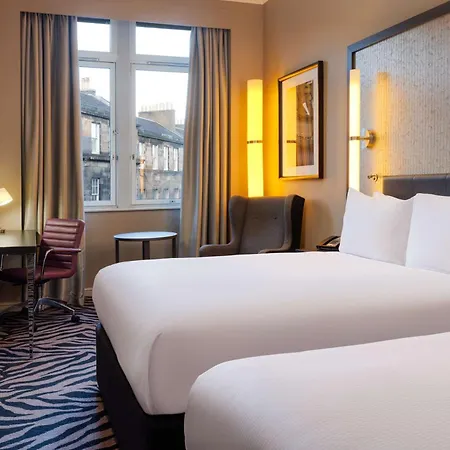 Doubletree By Hilton Edinburgh City Centre-3