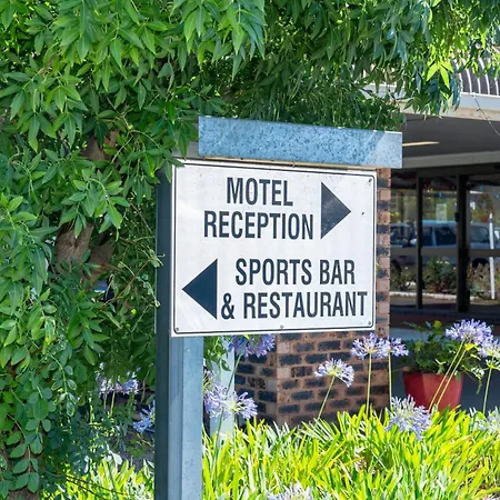 Club Inn Motel-2