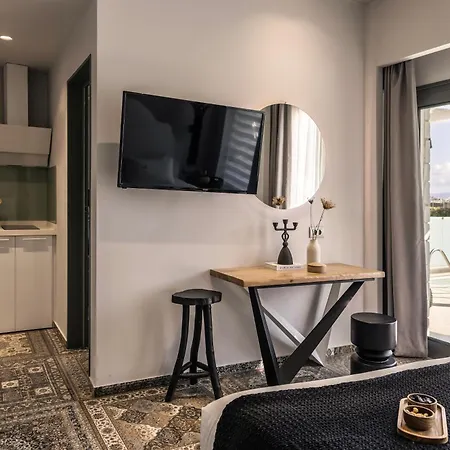 Blue Carpet Luxury Suites-3