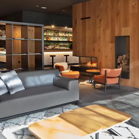 Acta Arthotel-2