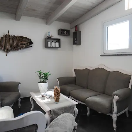 Mi Casa Es Tu Casa 104-2