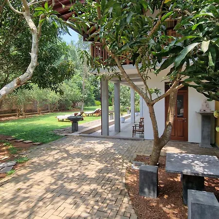 Villa Arana Bentota-2