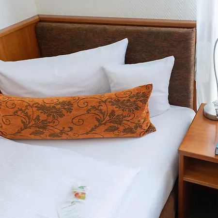 Landhotel Rügheim-3