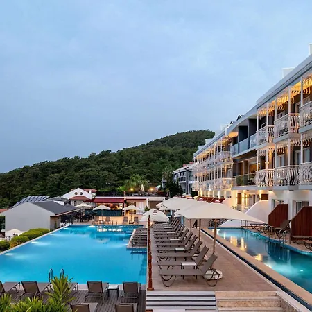 Ramada By Wyndham Fethiye Oludeniz (Adults Only)-3