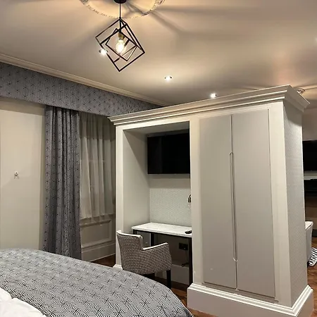 King Street Aparthotel-2