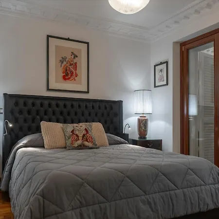 Regal House Roma Capucci 6-3