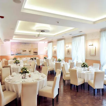 Radisson Hotel Old Town Riga-2