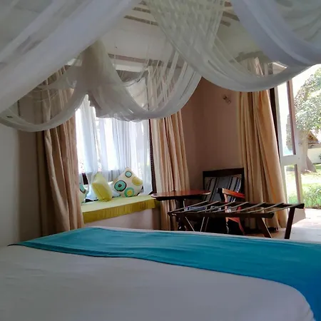 Jacaranda Indian Ocean Beach Resort-3