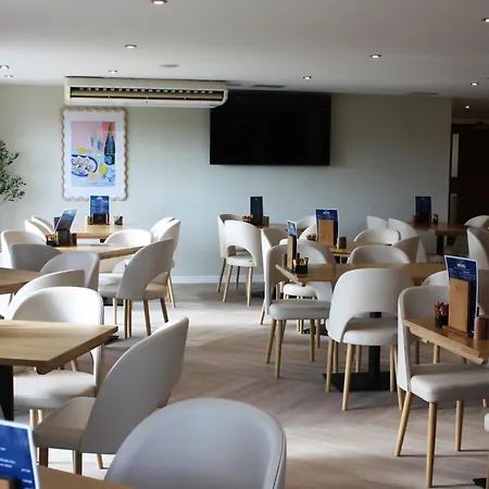 Stoneleigh Park Lodge-2