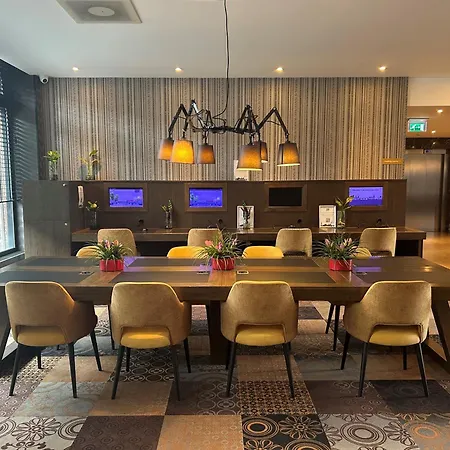 XO Hotels Park West-3