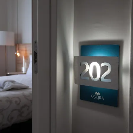 Oneira Rooms-3