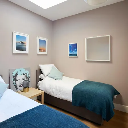 Lansdowne House Hove-3