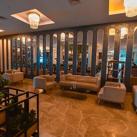 Royal Comfort Hotel-2