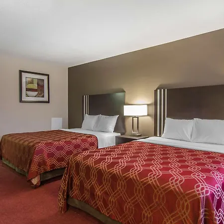 Econo Lodge Inn & Suites-3