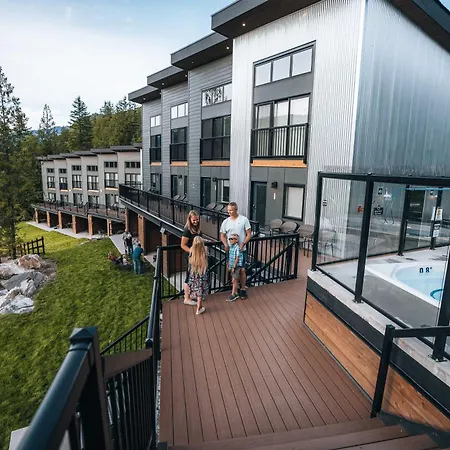 Basecamp Resorts Revelstoke-3