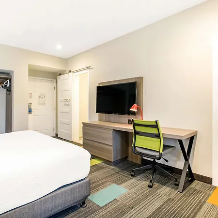 Rodeway Inn Near Melrose Ave-2