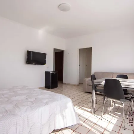 Mr Brown Home And Suites-3