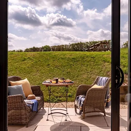 Vineyard Barn Room-2