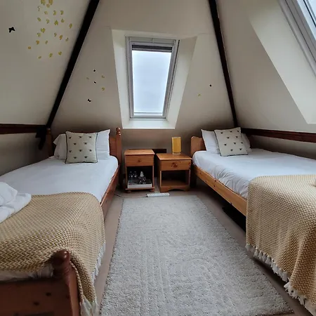 Cornerways Guest House-2