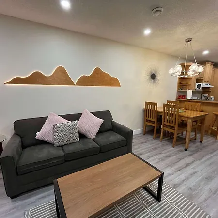 Banff Woods Lodge-3