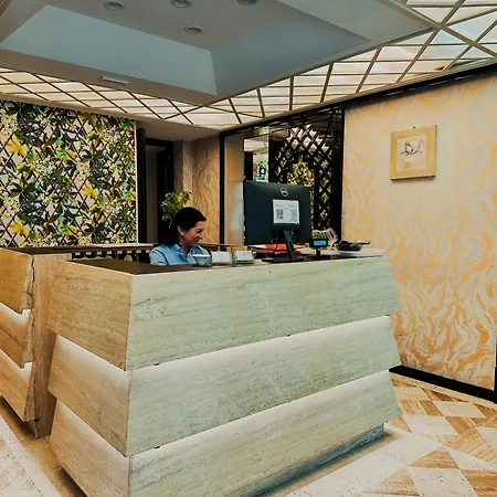 Hotel President - Vintage Hotel in centro-3