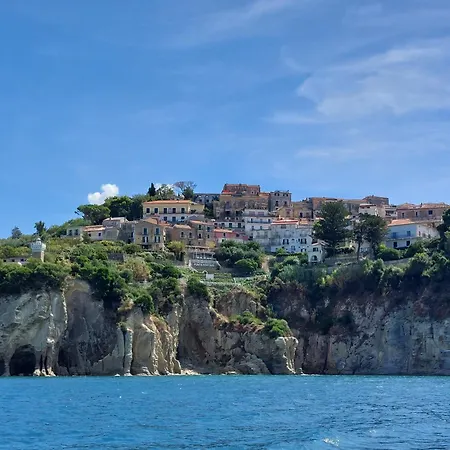 a CASA di CECY-2