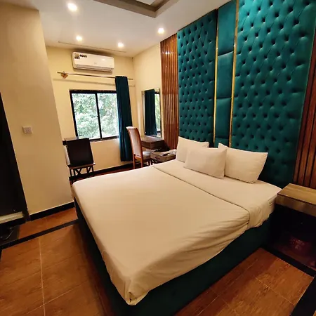 Shelton Boulevard Islamabad-3