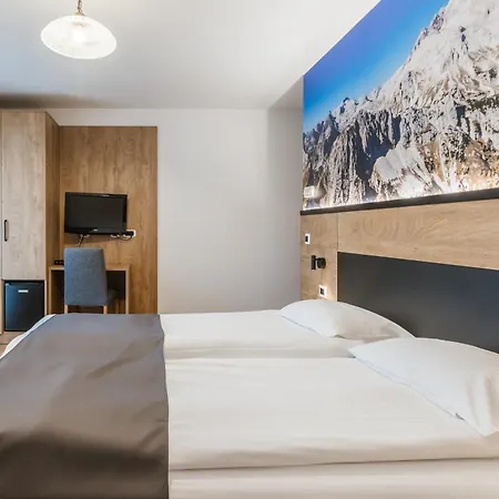 Toeroek Rooms, Bistro & Wellness-2