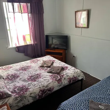 Gundy Pub & Caravan Park-3