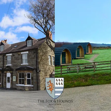 The Fox & Hounds Inn & Camping Pods-2