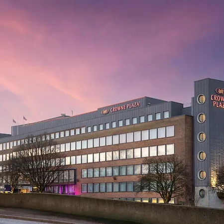 Crowne Plaza London Ealing By Ihg-3