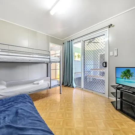 Mission Beach Hideaway Holiday Village-2