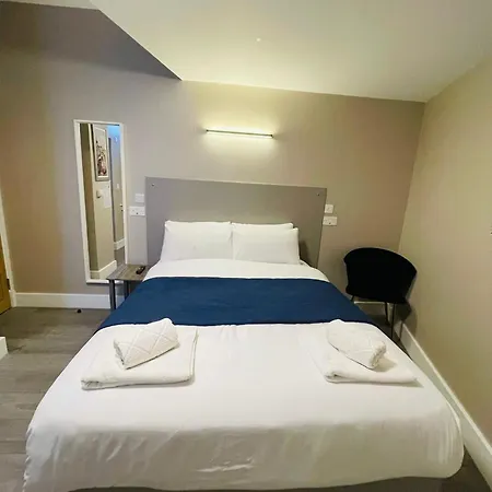 Paragraph Palmers Green - Tottenham Stadium-3