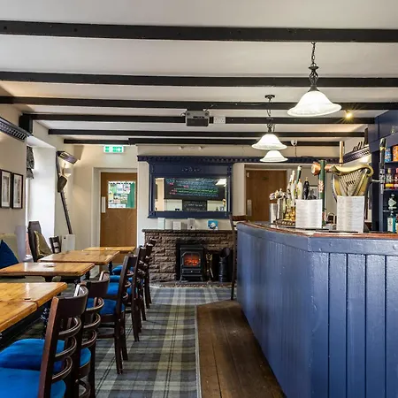 Rose & Crown-3