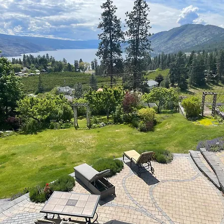 Lakeview Gardens B&B-3