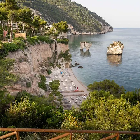 Apulia Hotel Baia dei Faraglioni Resort-2
