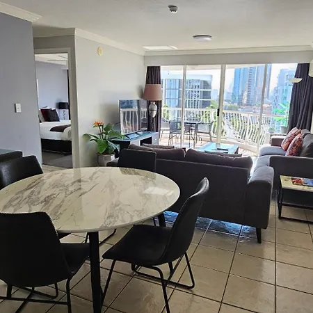 Broadbeach Holiday Apartments-3