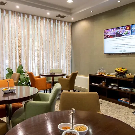 Lion'S Garden Hotel-2