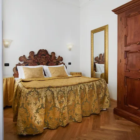 Charles Bridge Palace-2
